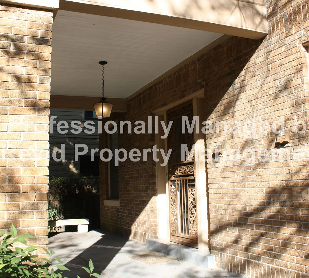 Quaint 1 Bed/1 Bath Apartment — Photo 3