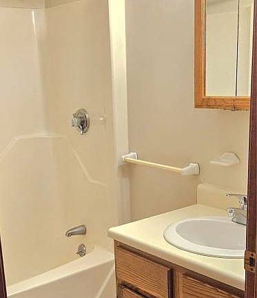 3rd image of 5 Bacon St APT 3