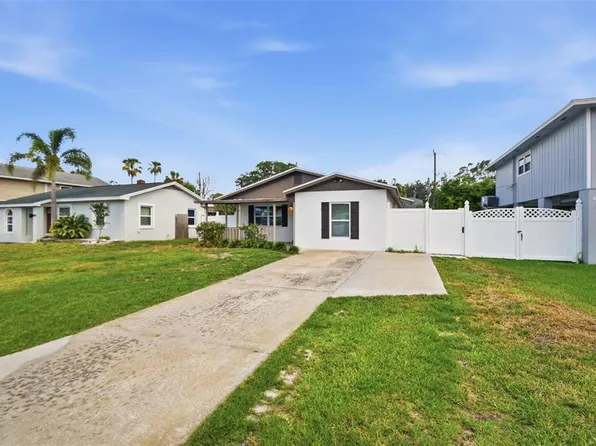 1842 SHORE ACRES BOULEVARD NE, ST PETERSBURG, FL 33703