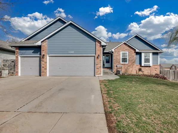 5302 W 44th Ct S, Wichita, KS 67215