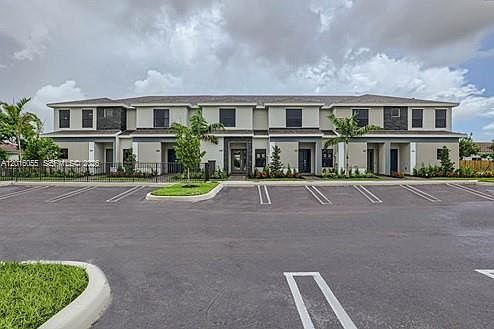 1st image of 509 NE 1st Dr