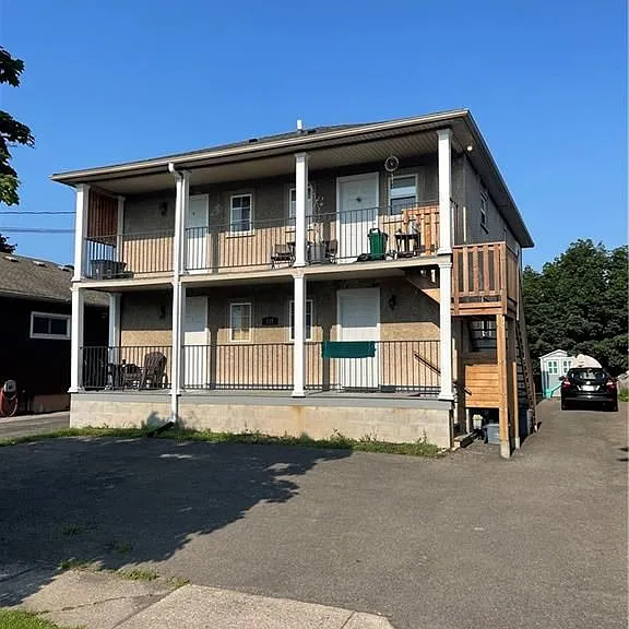117 Lyons Ave #C — Photo 1