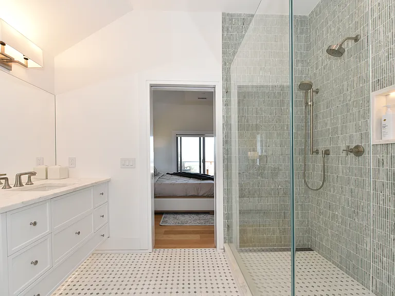 451 Dune Rd — Photo 36