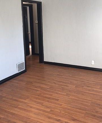 3rd image of 4722 Stratford Ave