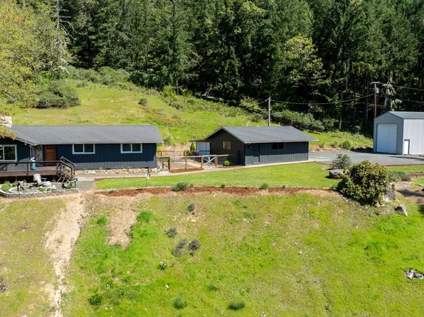 317 Mountainspring Ln, Sutherlin, OR 97479