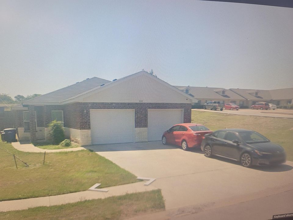 1st image of 808 Industrial Ave #B
