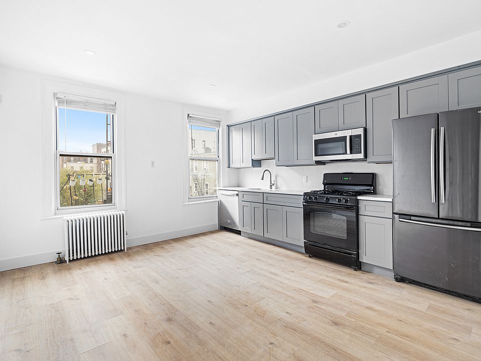 1st image of 172 Bedford Ave #3