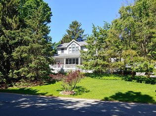 729 Handwerg Dr, River Vale, NJ 07675