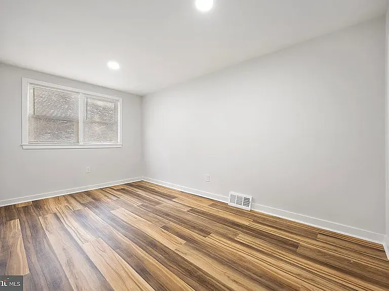7028 Valley Ave #1 — Photo 2