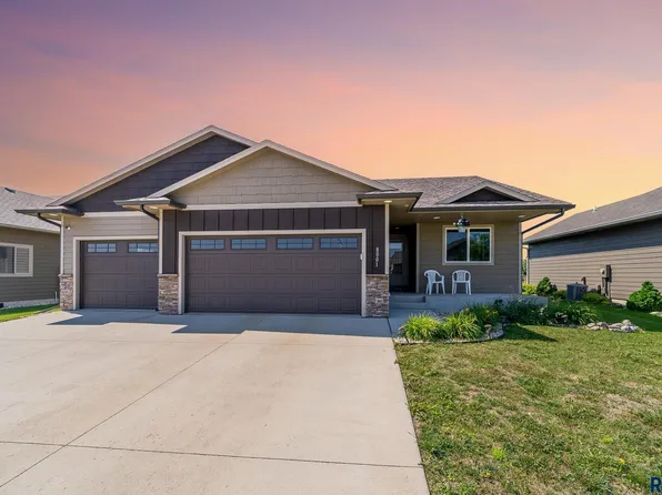 8001 W Marlis St, Sioux Falls, SD 57106