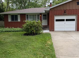 4748-4752 Sunnyside Dr, Stow, OH 44224