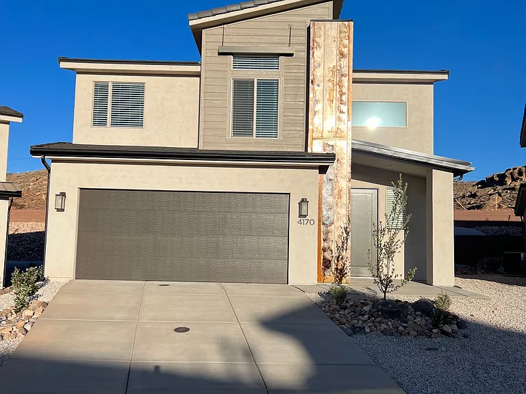 4170 E Phobos Ln — Photo 2