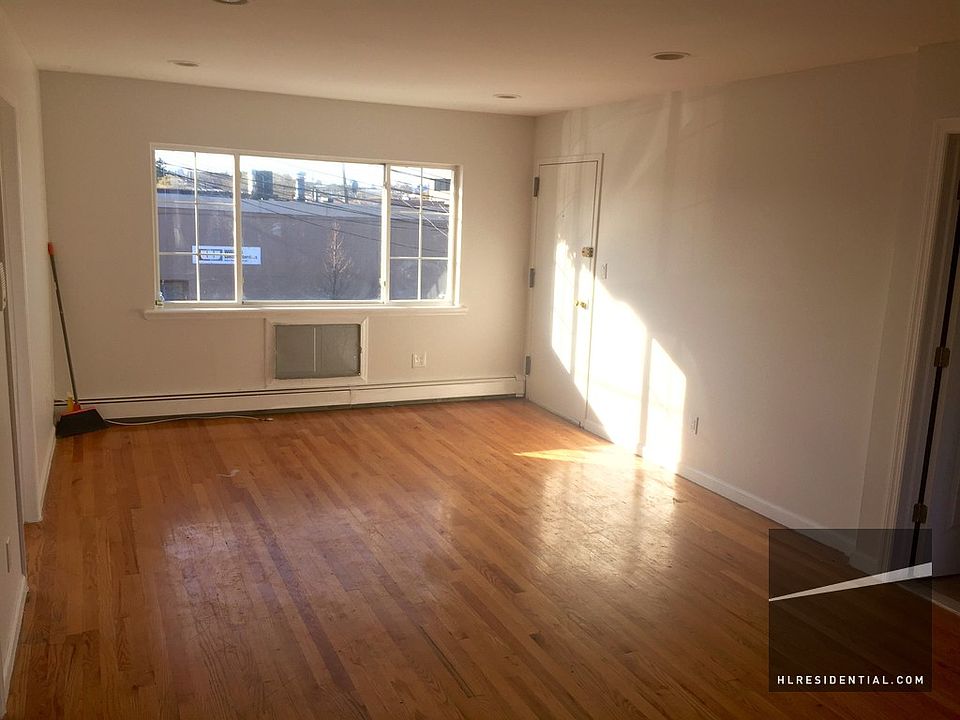 1st image of 1927 76th St #2