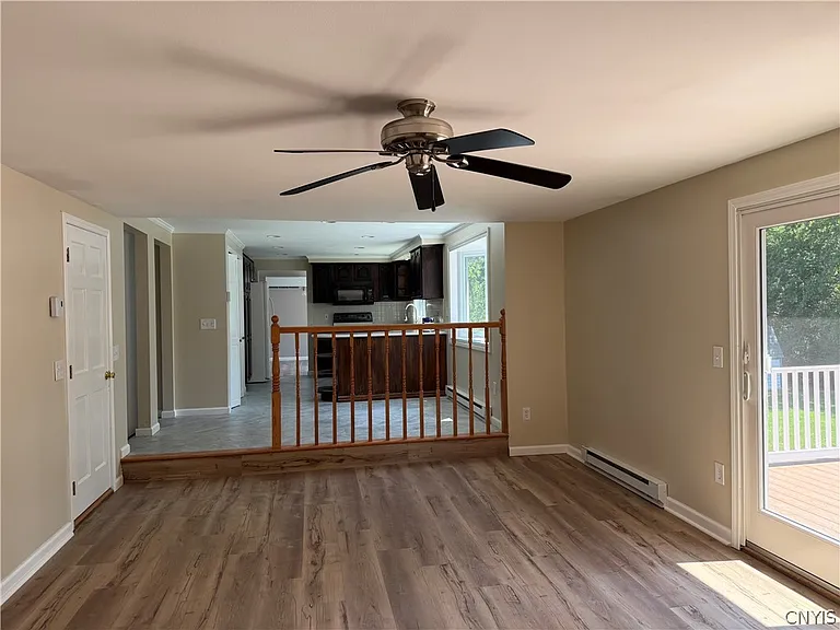 110 Lake Country Dr — Photo 15