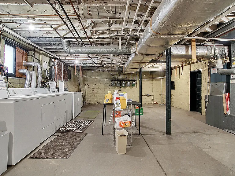Laundry Center, free washers & dryers