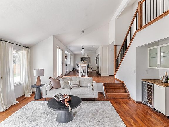 3rd image of 7314 Timothy Pl