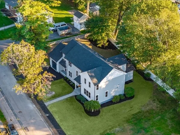 29 Southgate St, Dedham, MA 02026