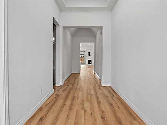 3rd image of 3709 Blue Stream Dr