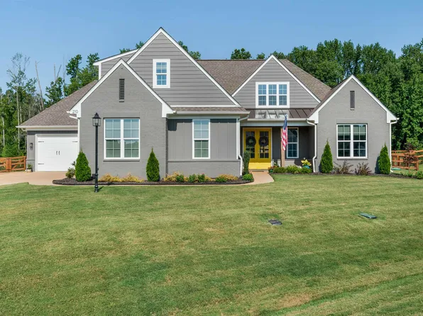 210 Burrow Dr, Piperton, TN 38017