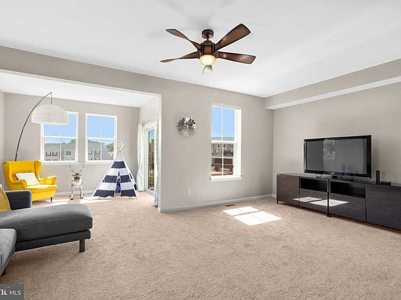 2nd image of 1414 Hudgins Farm Cir