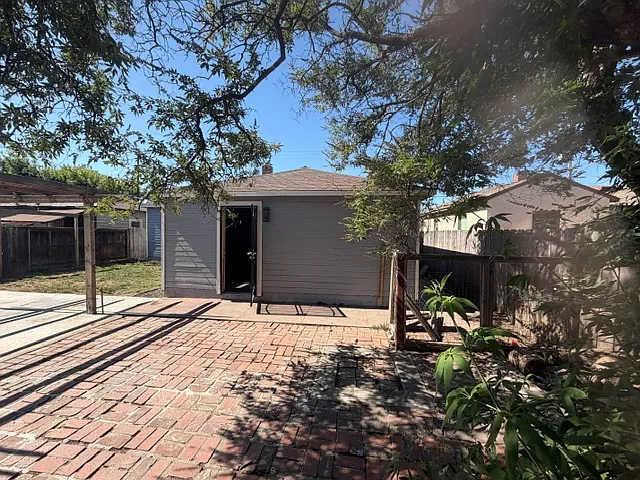 34 E Alpine Ave — Photo 17