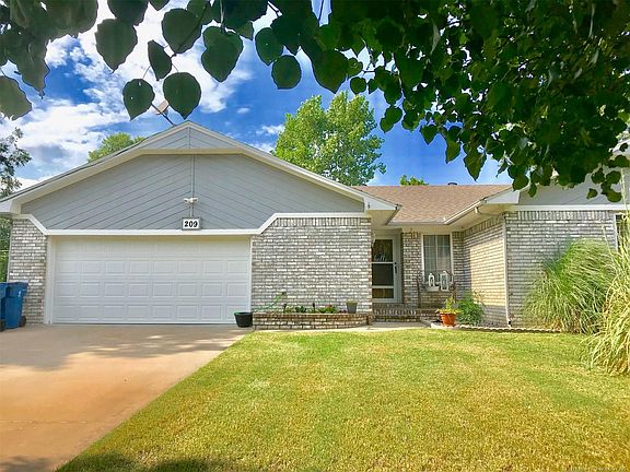 2nd image of 209 Saunier Way