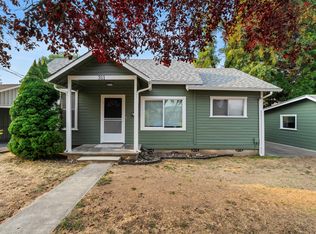 311 NE Mead St, Grants Pass, OR 97526