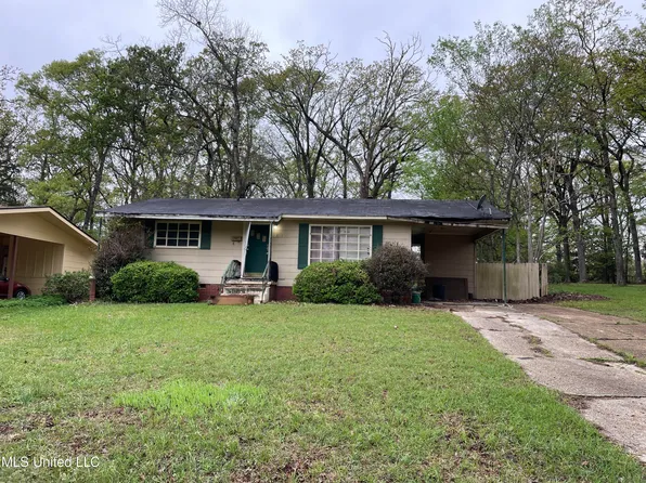 2879 Woodside Dr, Jackson, MS 39212