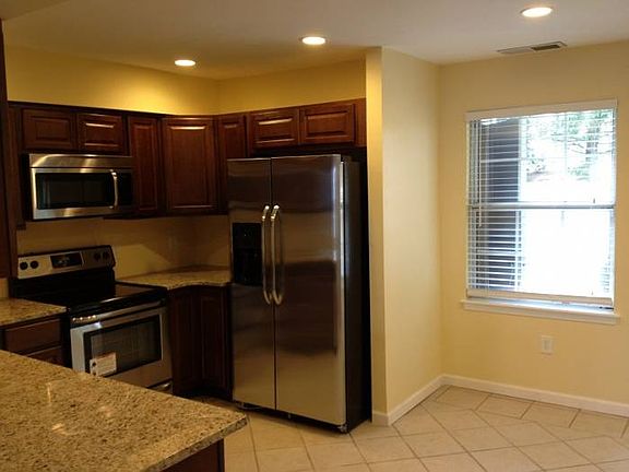 Kitchen & Part of Brekfst