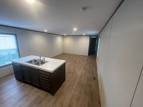 3rd image of 165 Boanza Ln