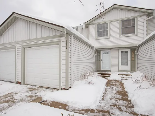 222 Regina Dr #E, Bedford, OH 44146