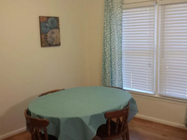 126B W Victoria Ct — Photo 6