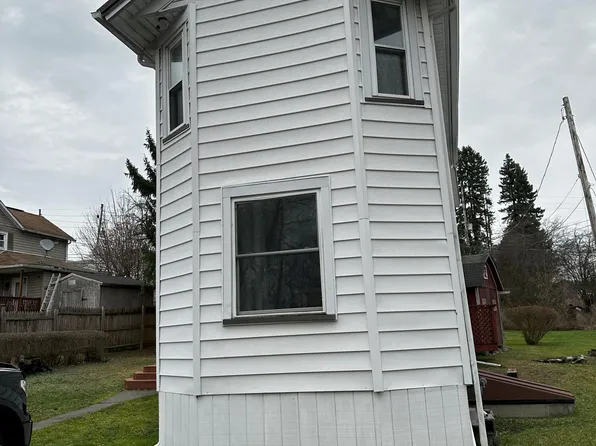 38 Pearce Ave, Dubois, PA 15801