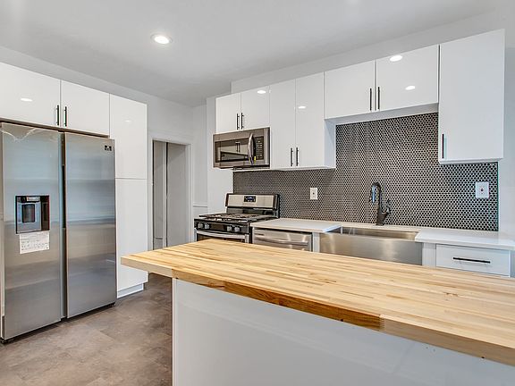 4th image of 5232 1/2 Natrona Way