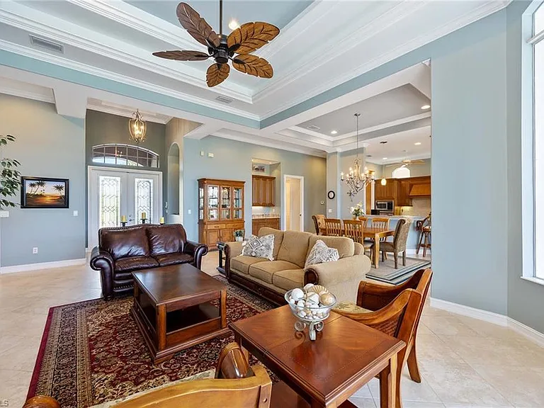 8902 Shenendoah Cir — Photo 8