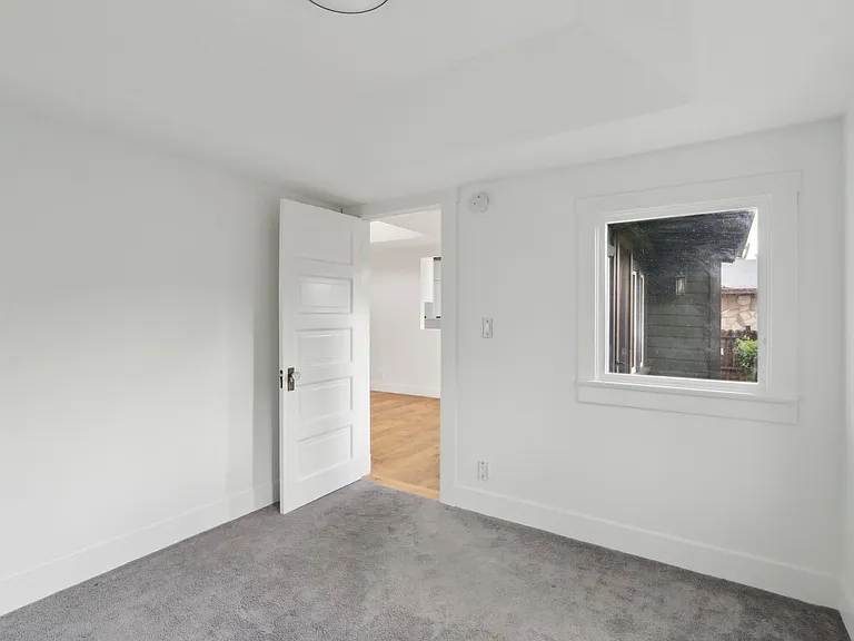 2747 Denby Ave — Photo 11