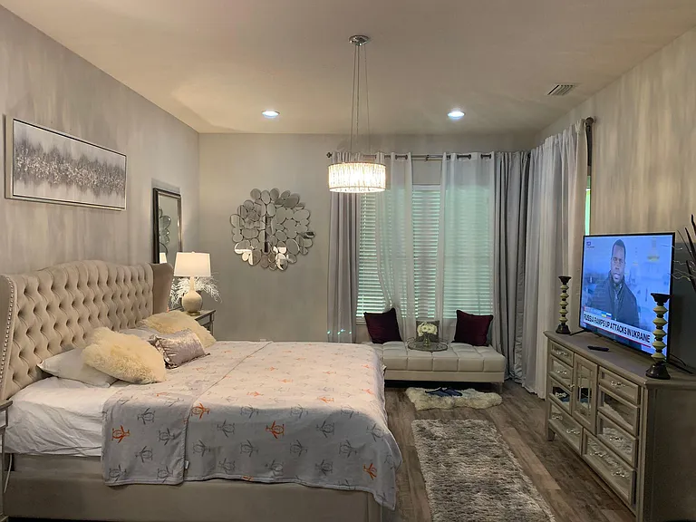 8314 Windsor Bluff Dr — Photo 15