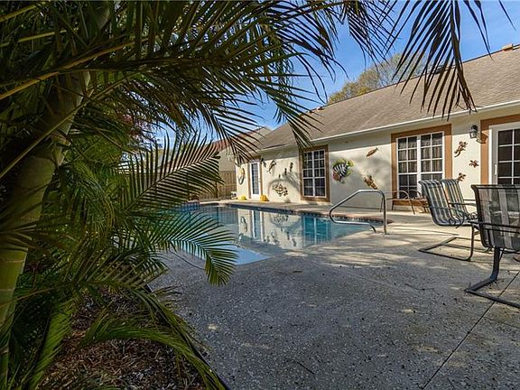 3rd image of 1516 River Oaks Dr