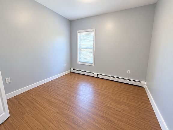 3rd image of 45 Ward St APT 2
