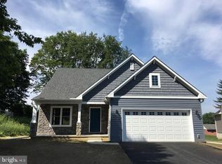 326 W Fritz Ave, Quarryville, PA 17566