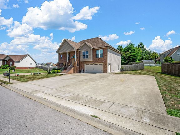 3rd image of 1717 Autumnwood Blvd