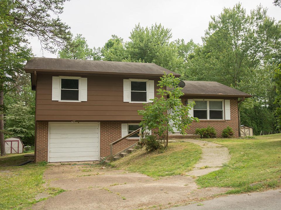 1st image of 154 Laurelwood Cir
