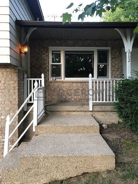 2 bed, 1.0 bath, 1000 sqft, $1,450 — Photo 4