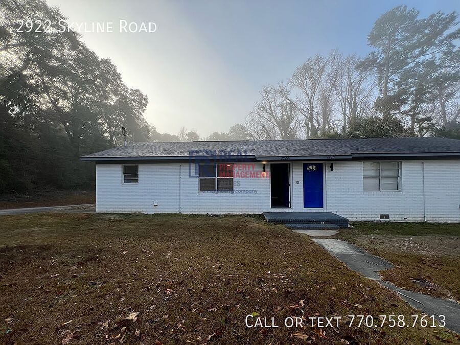 1st image of 2922 Skyline Dr