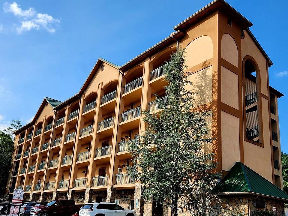 1st image of 120 Bon Air Dr