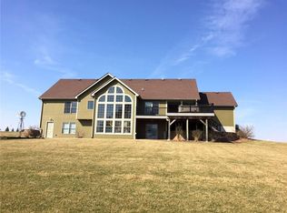 1856 Nature Ct, Winterset, IA 50273