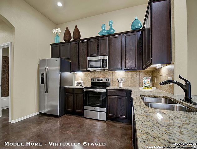1st image of 220 Kasper Way