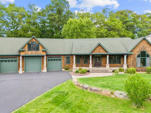 55 Paula Lane, Manchester, CT 06040