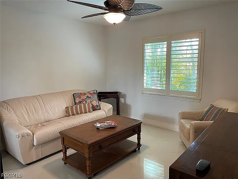 2806 SE 22nd Pl — Photo 37