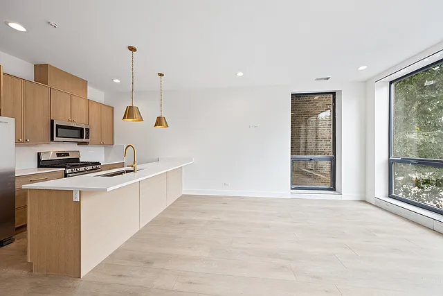 1313 W Taylor St #2 — Photo 14